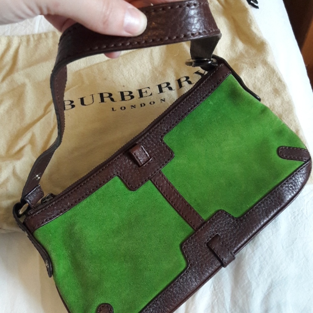 Genuine Burberry green suede purse, perfect condtn